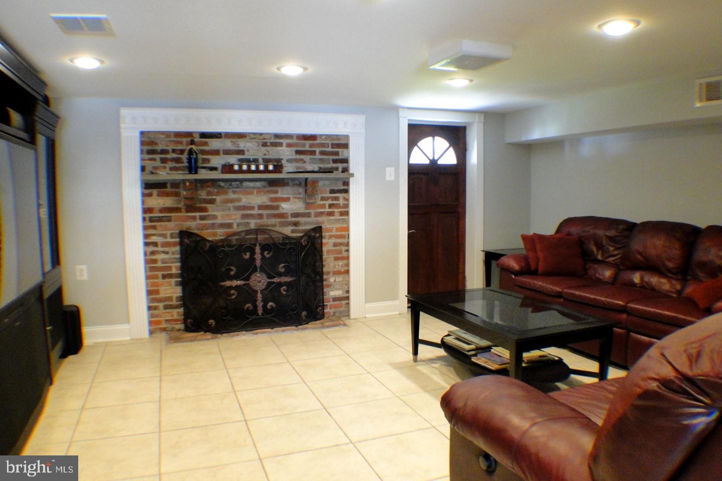 3072 Secane Place Philadelphia, PA 19154 - Photo 19 of 28
