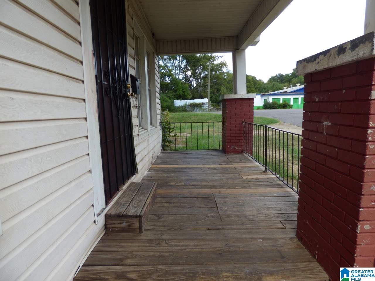 404 Fulton Avenue Southwest Birmingham, AL 35211 - Photo 8 of 10
