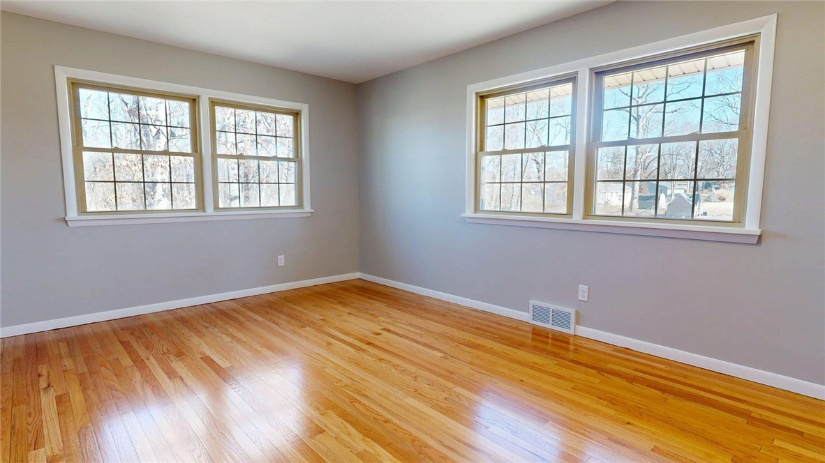 3280 East Oakwood Avenue Decatur, IL 62521 - Photo 15 of 32