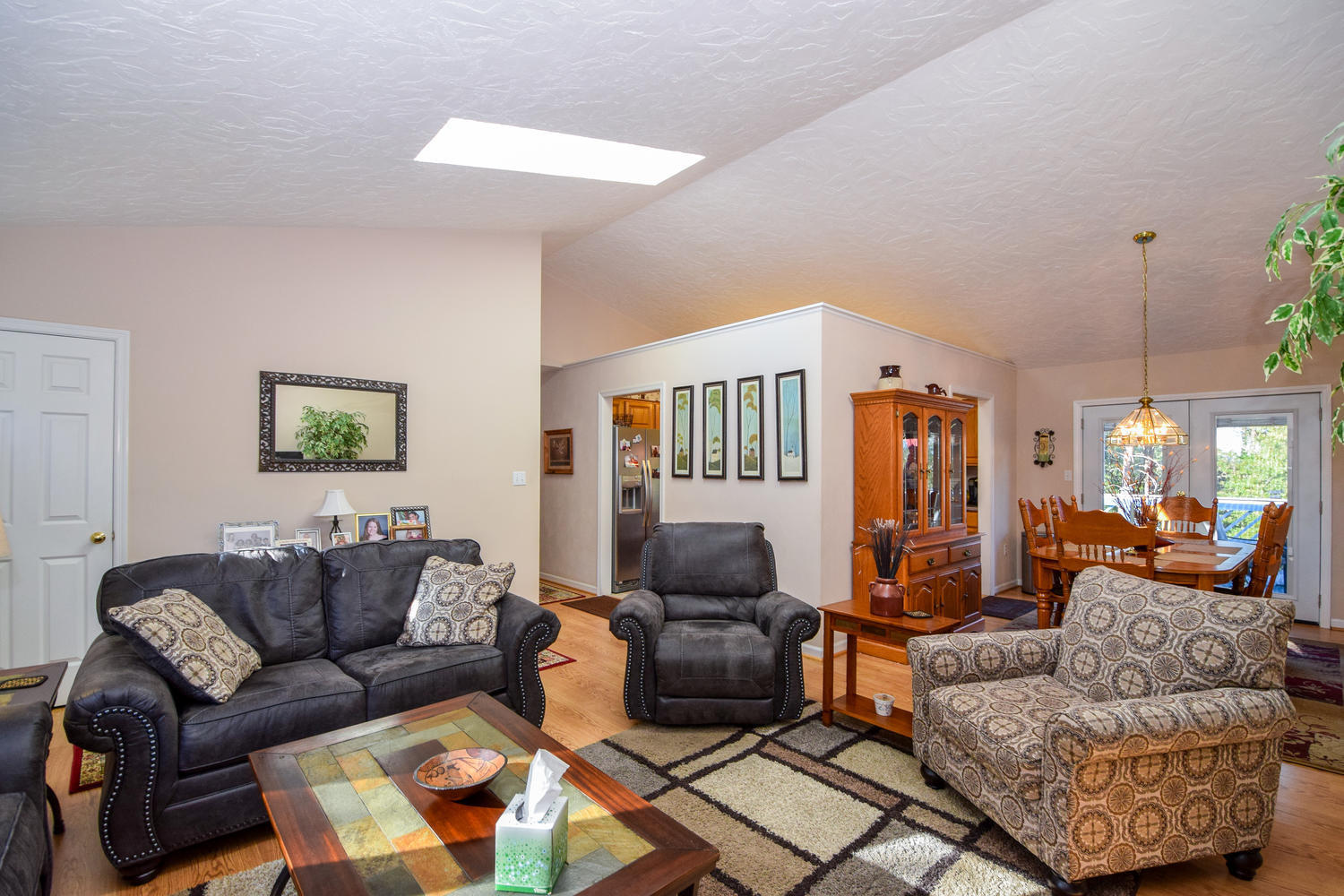 4525 Grandin Road Southwest Roanoke, VA 24018 - Photo 4 of 32 4