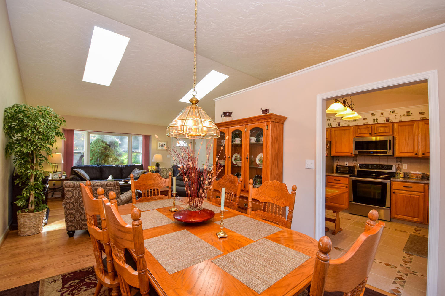 4525 Grandin Road Southwest Roanoke, VA 24018 - Photo 6 of 32 6