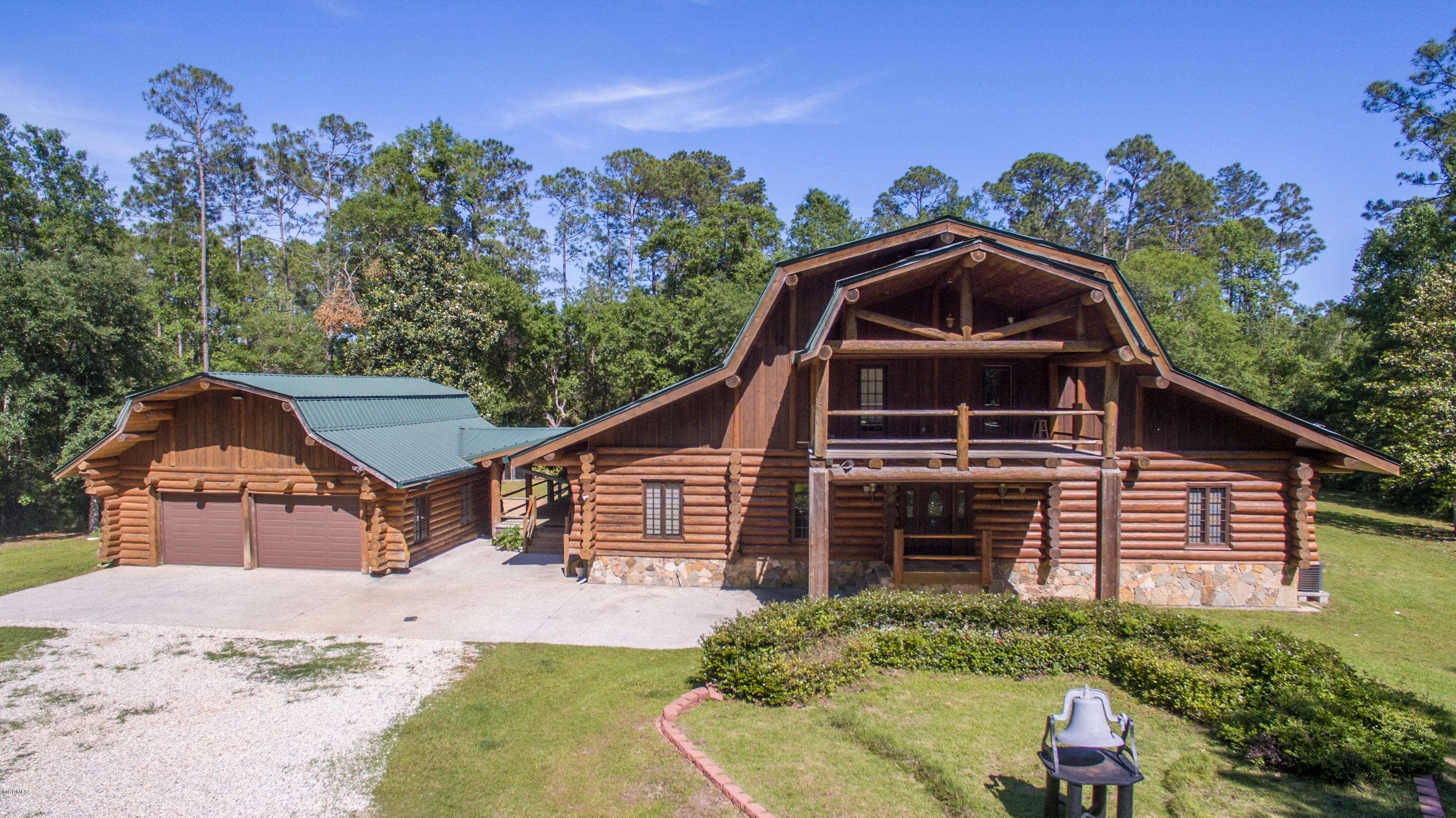 7190 Paradise Road Kiln, MS 39556 - Photo 1 of 67 7190 Paradise Front