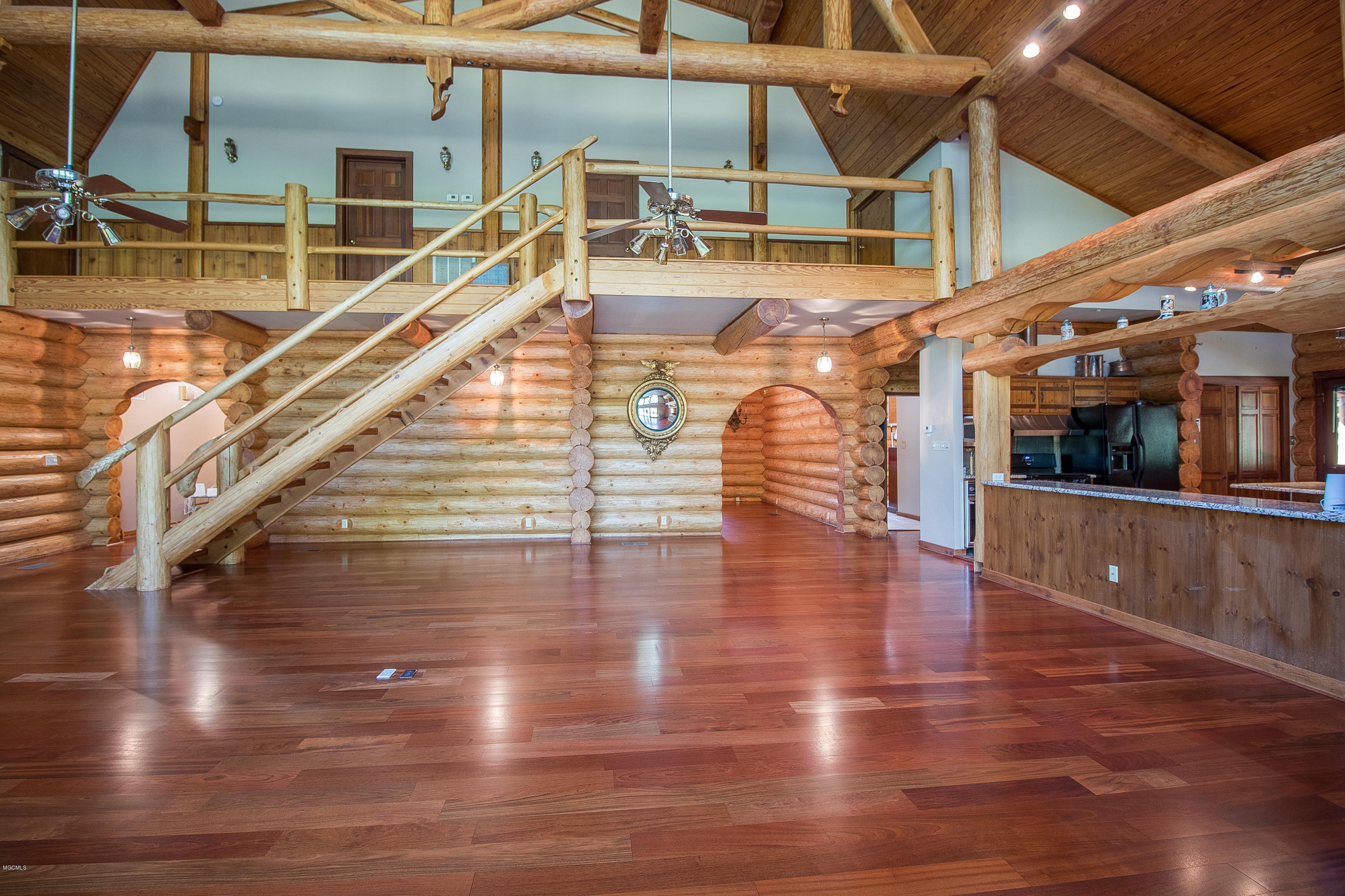 7190 Paradise Road Kiln, MS 39556 - Photo 17 of 67 7190 Paradise Living Room
