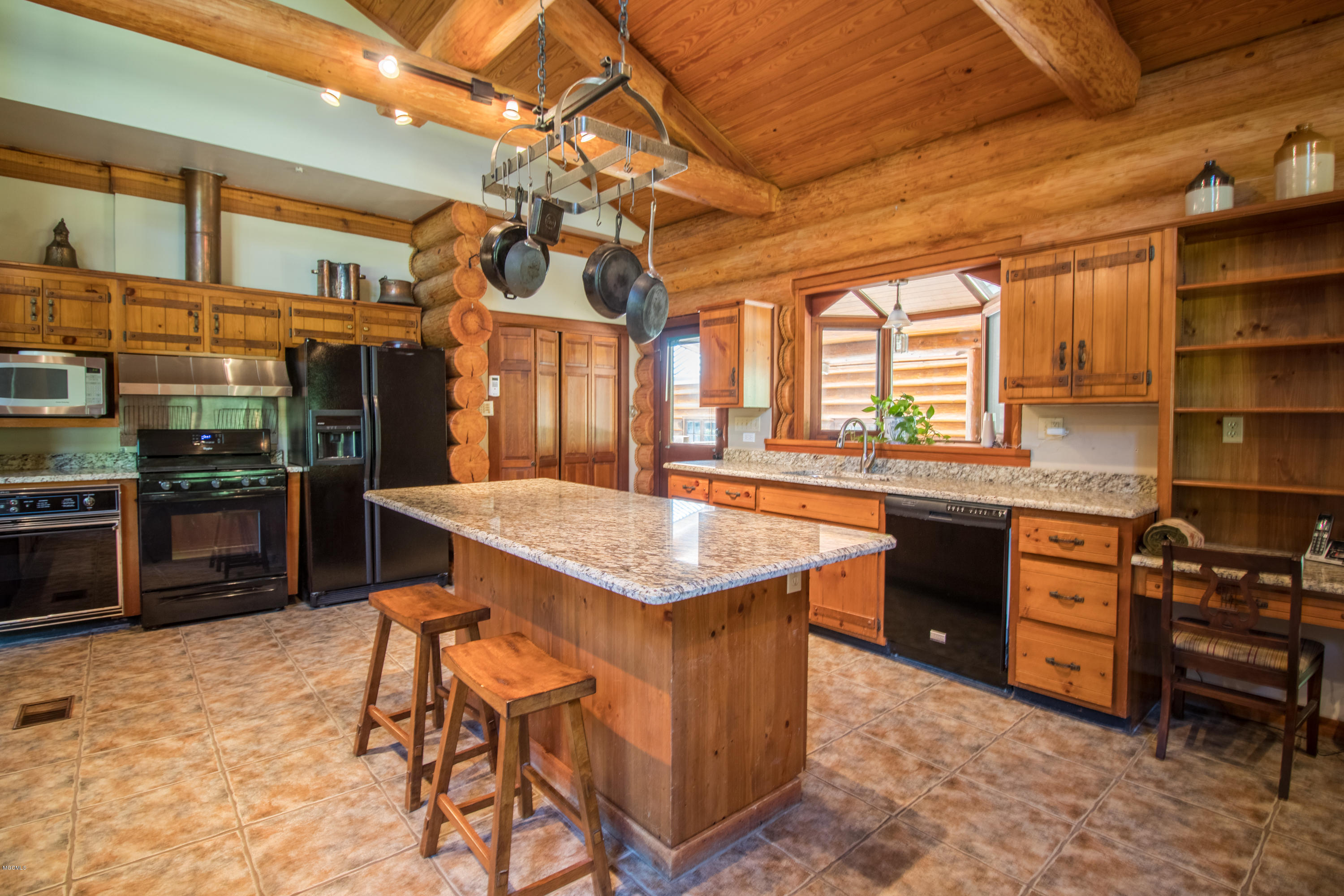 7190 Paradise Road Kiln, MS 39556 - Photo 19 of 67 7190 Paradise Kitchen 2