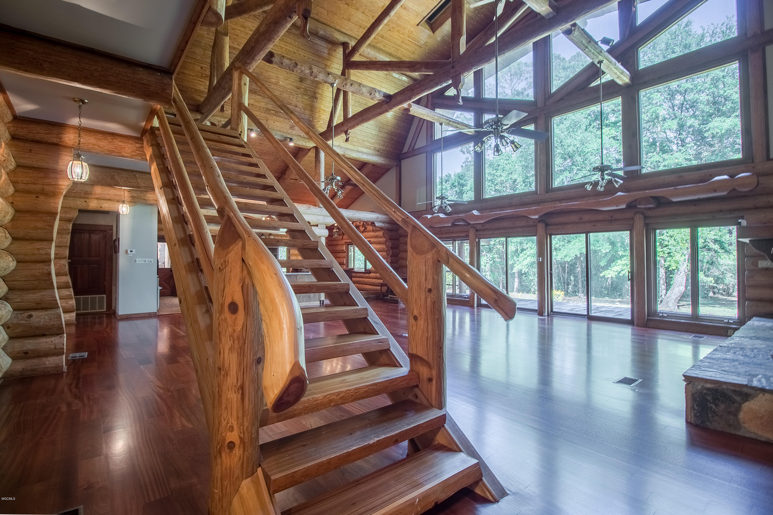 7190 Paradise Road Kiln, MS 39556 - Photo 24 of 67 7190 Paradise Staircase