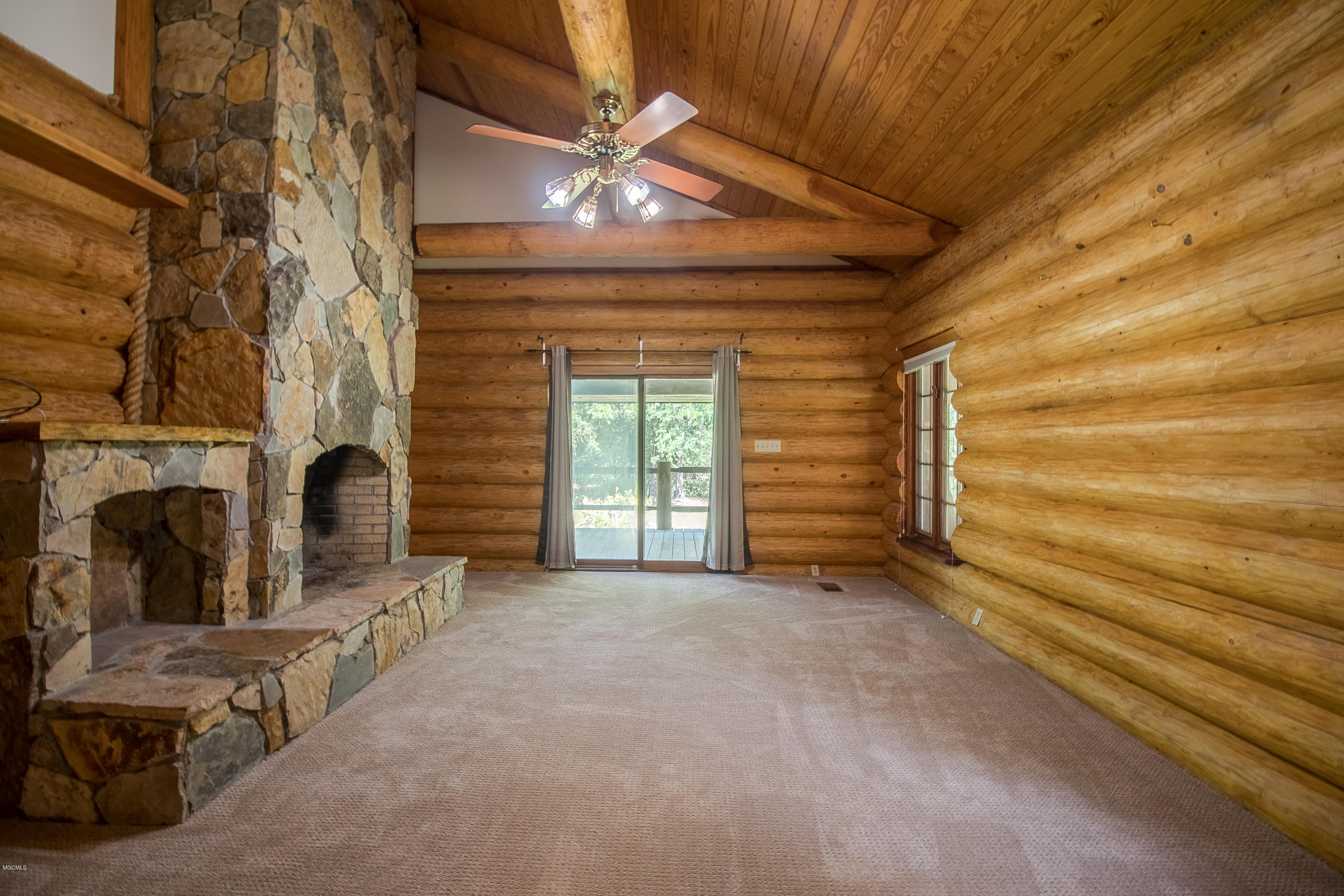 7190 Paradise Road Kiln, MS 39556 - Photo 27 of 67 7190 Paradise Master Bedroom 2