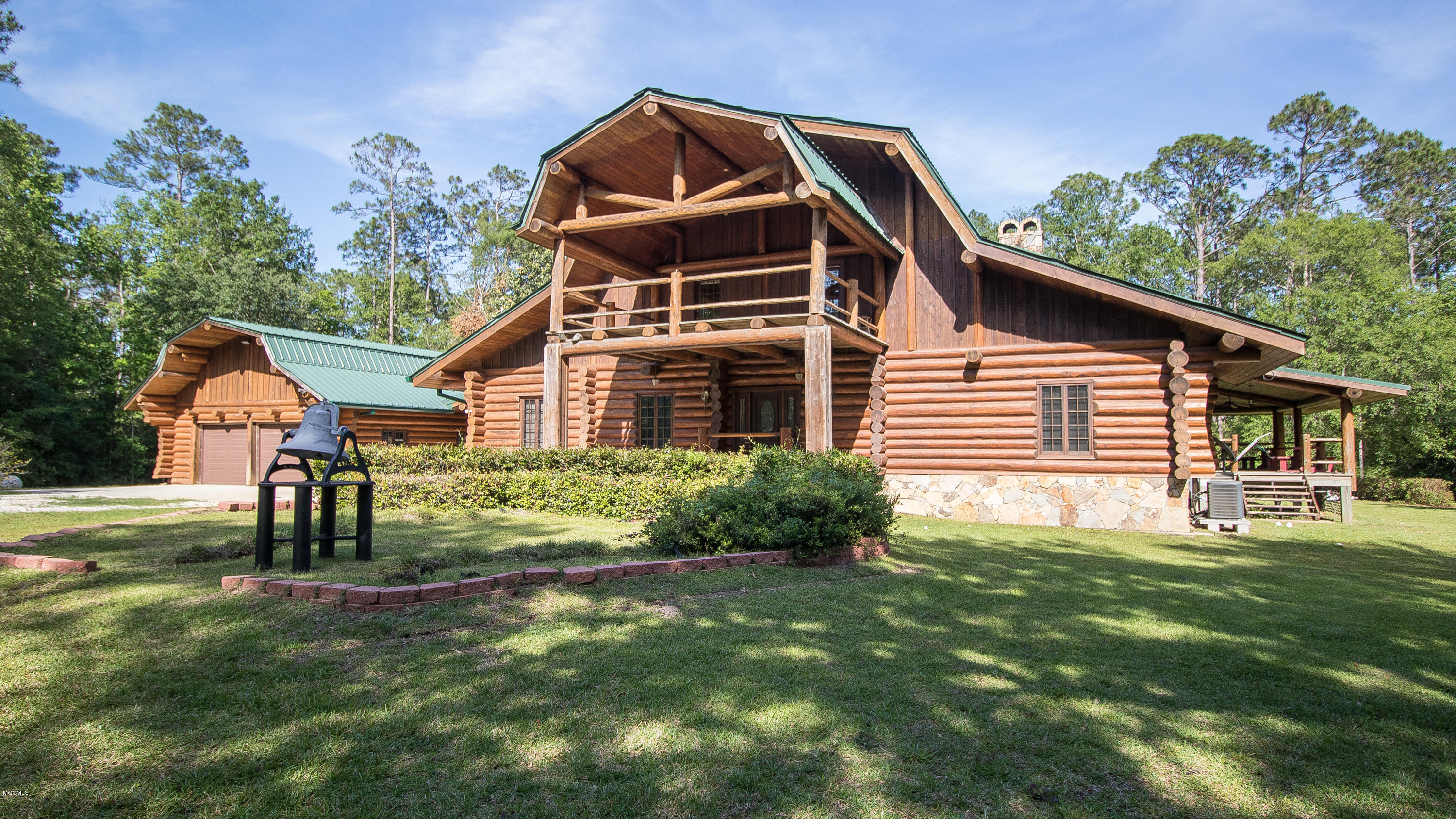 7190 Paradise Road Kiln, MS 39556 - Photo 3 of 67 7190 Paradise Front 2