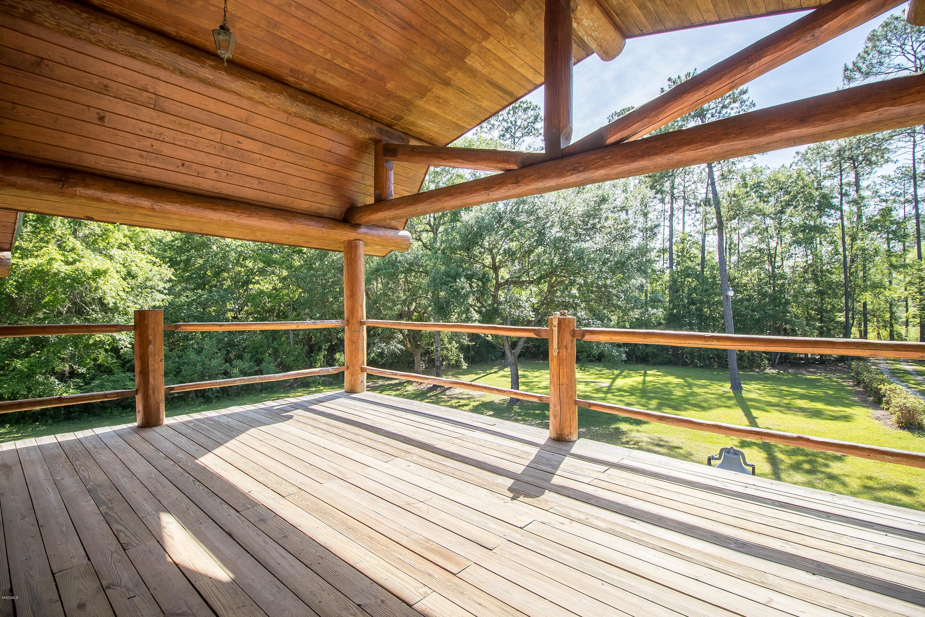 7190 Paradise Road Kiln, MS 39556 - Photo 39 of 67 7190 Paradise Balcony 2
