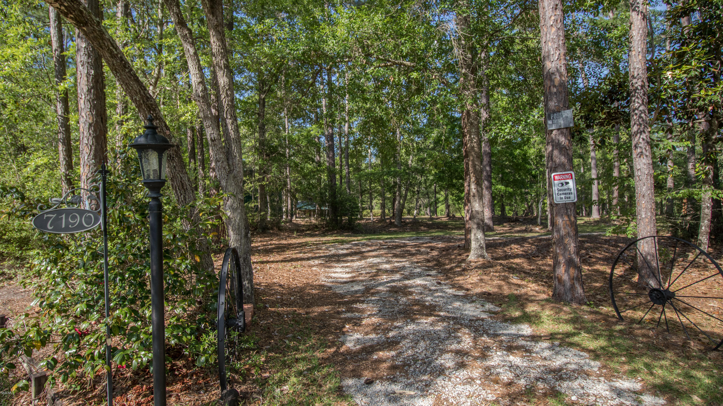 7190 Paradise Road Kiln, MS 39556 - Photo 57 of 67 7190 Paradise Driveway