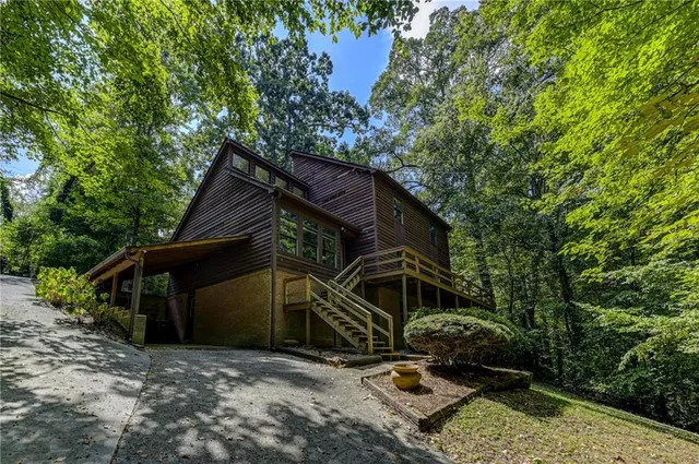 $489,500 | 3320 Sleepy Lane, Smyrna, GA 30080