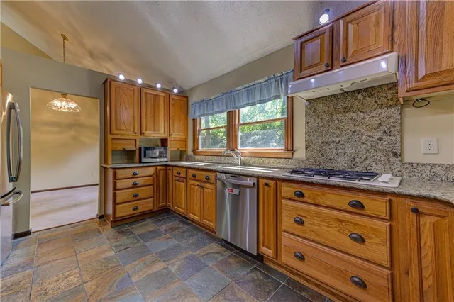 $489,500 | 3320 Sleepy Lane, Smyrna, GA 30080