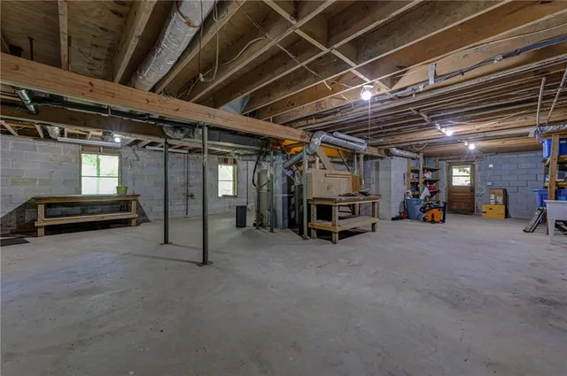 $489,500 | 3320 Sleepy Lane, Smyrna, GA 30080