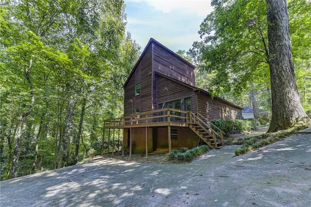 $489,500 | 3320 Sleepy Lane, Smyrna, GA 30080