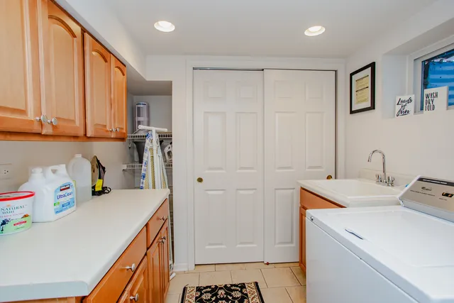 $499,000 | 2009 Dundee Road, Northbrook, IL 60062