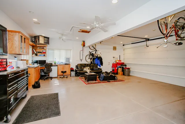 $499,000 | 2009 Dundee Road, Northbrook, IL 60062