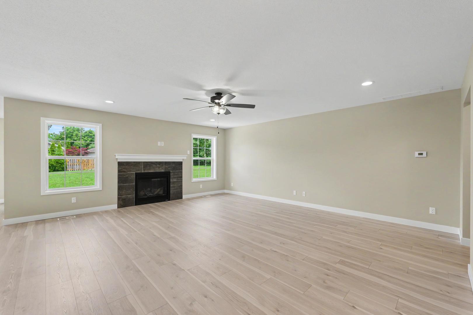 707 North Abbey Road Urbana, IL 61802 - Photo 4 of 31