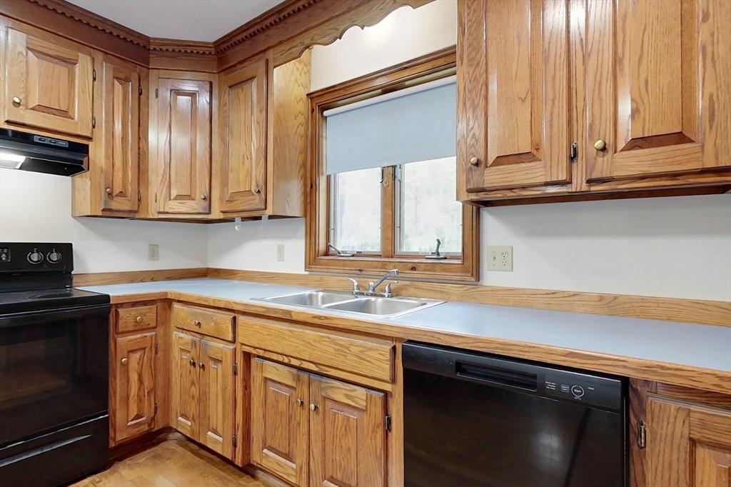 17 New Fitchburg Road Townsend, MA 01474 - Photo 4 of 42