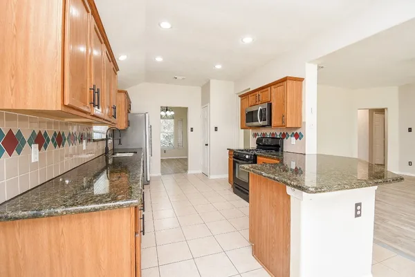 a view of an empty room with window