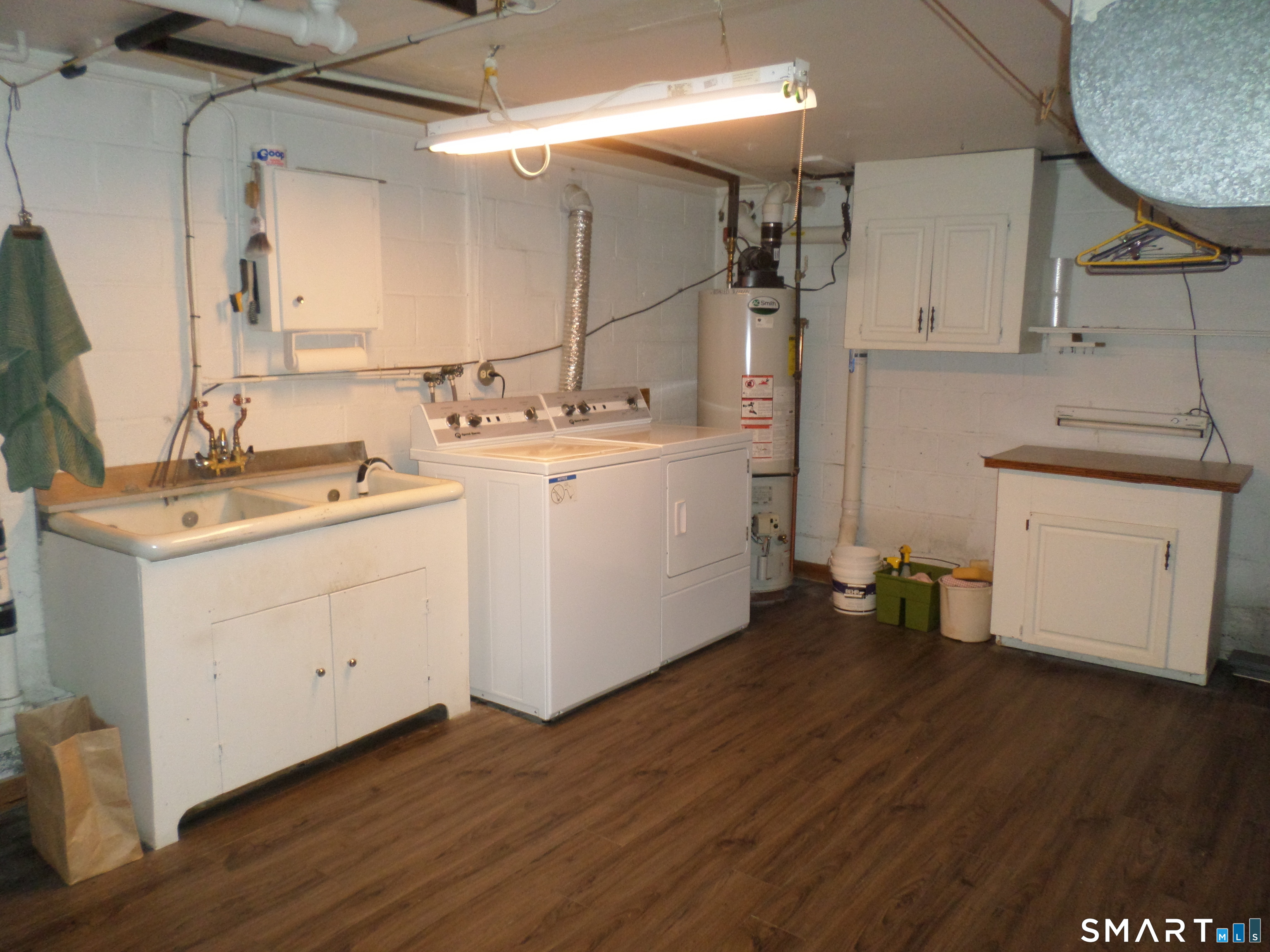 366 West Woods Road Hamden, CT 06514 - Photo 24 of 32