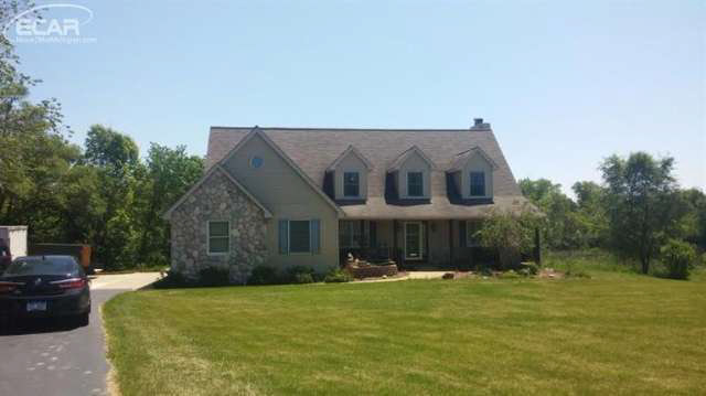8100 Runyan Lake Road Fenton, MI 48430 - Photo 1 of 20 20441070.JPG