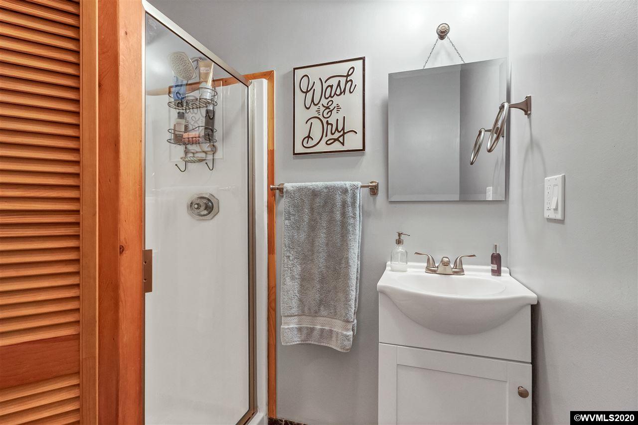 4460 Auburn Road Northeast Salem, OR 97301 - Photo 23 of 40 Gallery Image 23