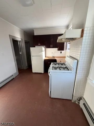 $2,100 | 141 Franklin Avenue, Nutley, NJ 07110