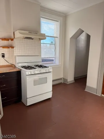 $2,100 | 141 Franklin Avenue, Nutley, NJ 07110