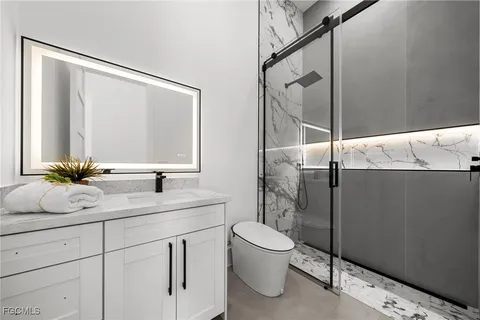 $2,125,000 | 5333 Majestic Court, Cape Coral, FL 33904