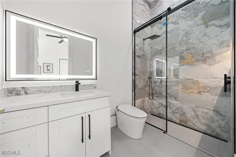 $2,125,000 | 5333 Majestic Court, Cape Coral, FL 33904