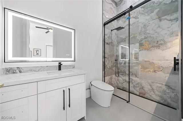 $2,099,900 | 5333 Majestic Court, Cape Coral, FL 33904