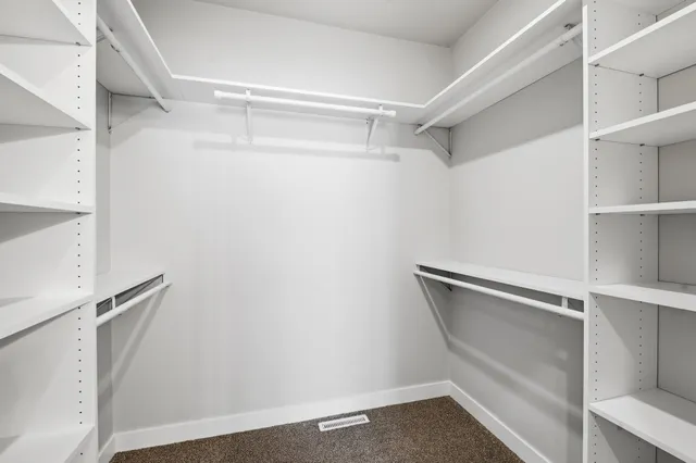 $714,900 | 2712 Creekwood Circle, Green Bay, WI 54311