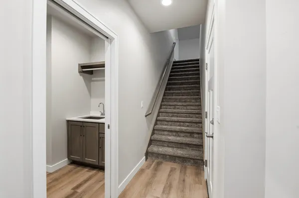 $714,900 | 2712 Creekwood Circle, Green Bay, WI 54311