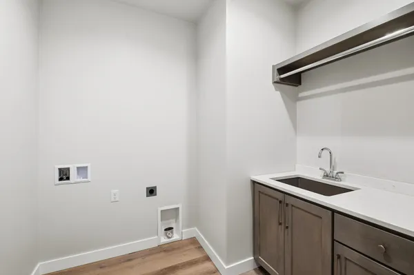 $714,900 | 2712 Creekwood Circle, Green Bay, WI 54311