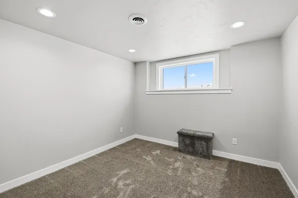 $714,900 | 2712 Creekwood Circle, Green Bay, WI 54311