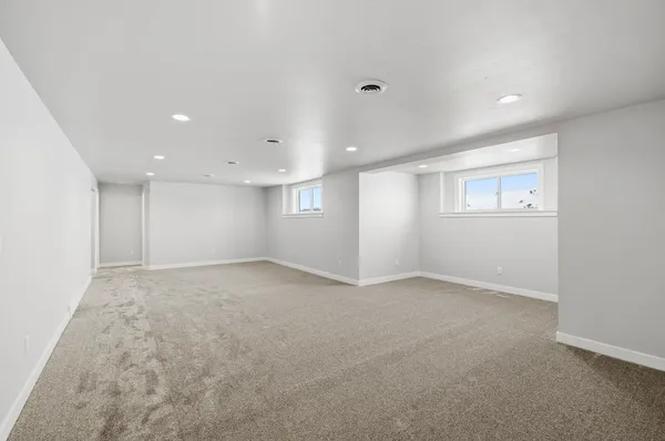 $714,900 | 2712 Creekwood Circle, Green Bay, WI 54311