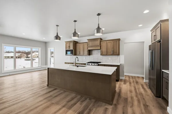 $714,900 | 2712 Creekwood Circle, Green Bay, WI 54311