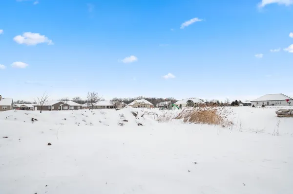 $714,900 | 2712 Creekwood Circle, Green Bay, WI 54311