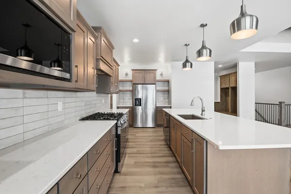 $714,900 | 2712 Creekwood Circle, Green Bay, WI 54311