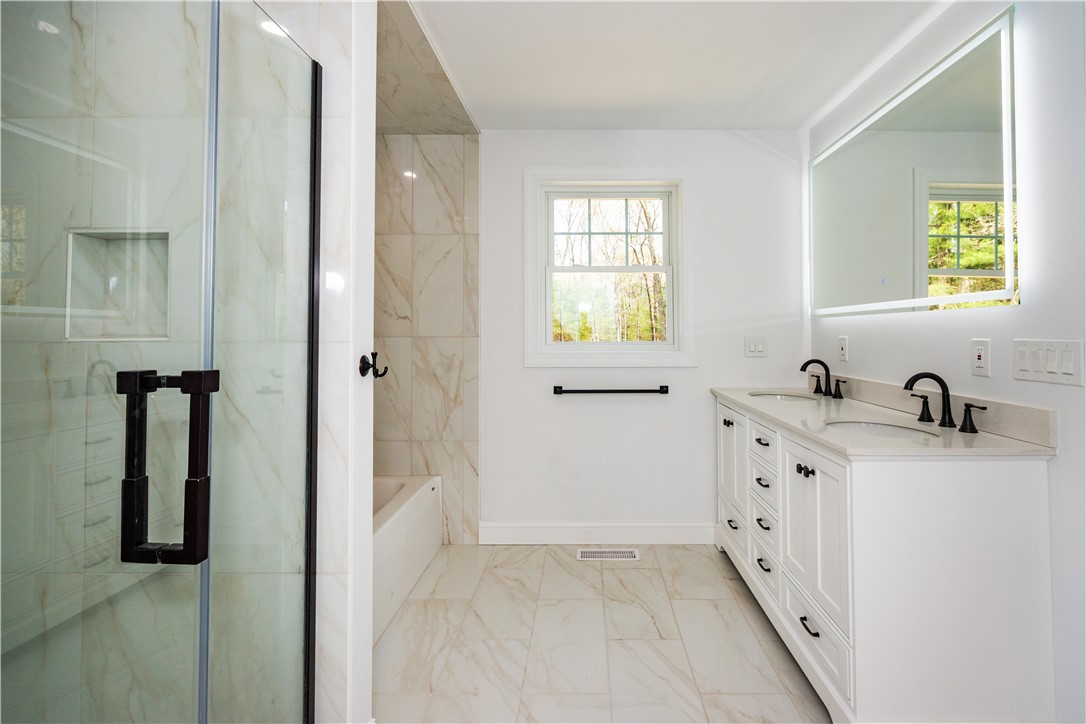 501 Hope Furnace Road Coventry, RI 02831 - Photo 29 of 50