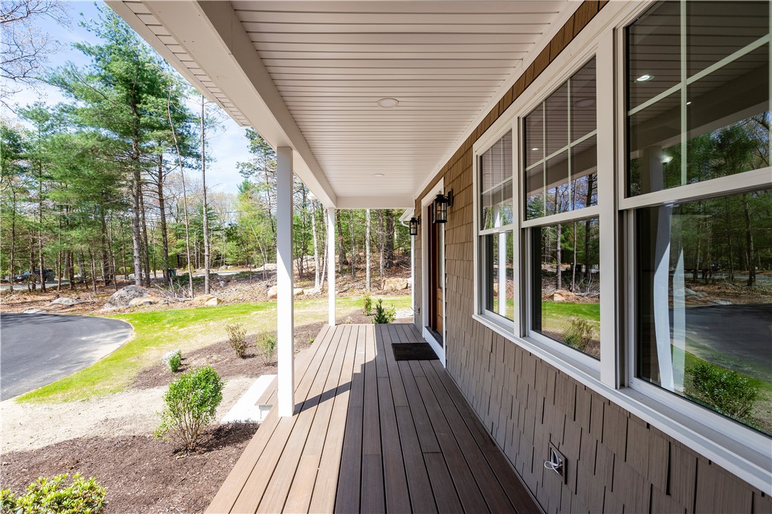 501 Hope Furnace Road Coventry, RI 02831 - Photo 4 of 50