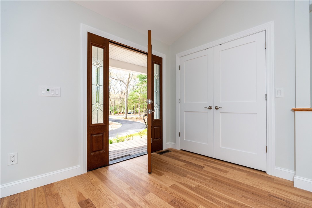 501 Hope Furnace Road Coventry, RI 02831 - Photo 6 of 50