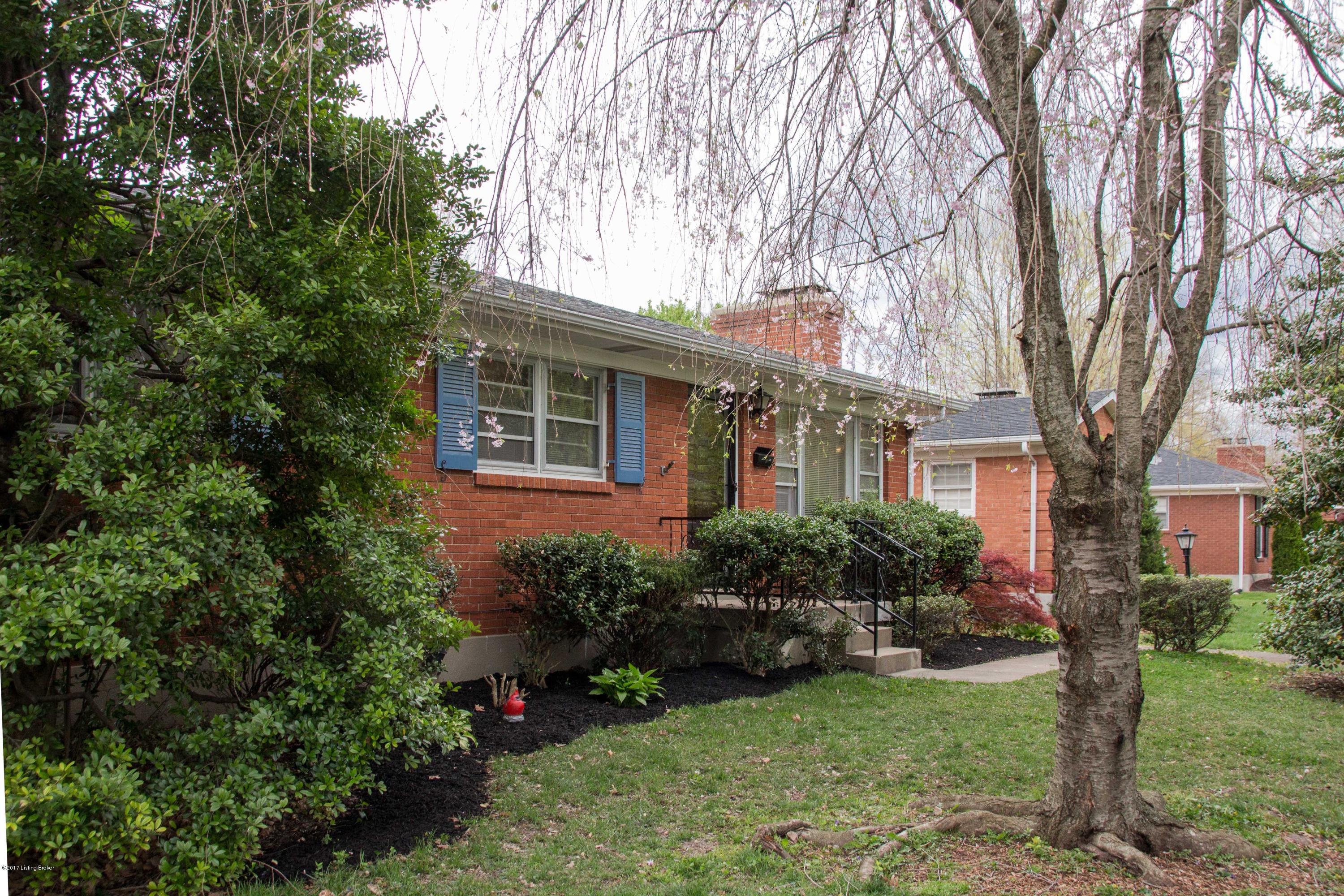 2921 Sheldon Road Louisville, KY 40218 - Photo 2 of 25 2