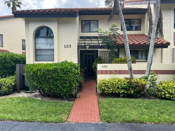 $3,000 | 10447 South Circle Lake Drive, Unit 101, Boynton Beach, FL 33437