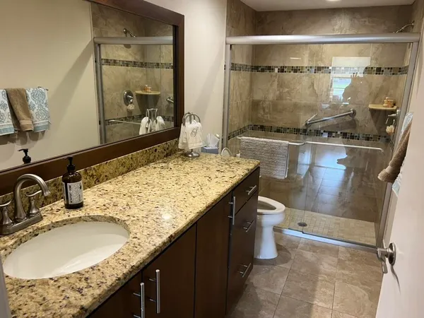 $3,000 | 10447 South Circle Lake Drive, Unit 101, Boynton Beach, FL 33437