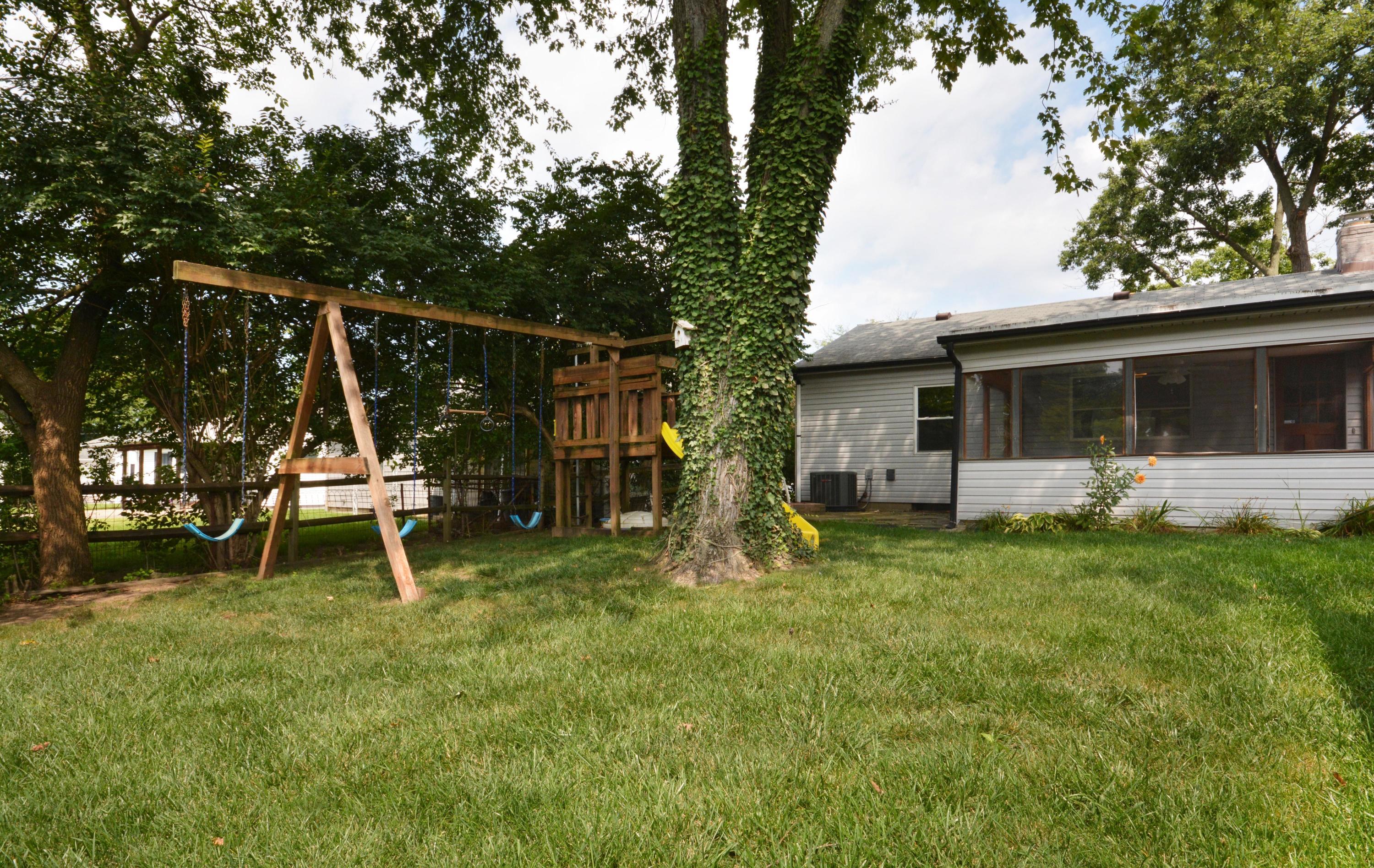 2739 Nottingham Road Columbus, OH 43221 - Photo 14 of 16