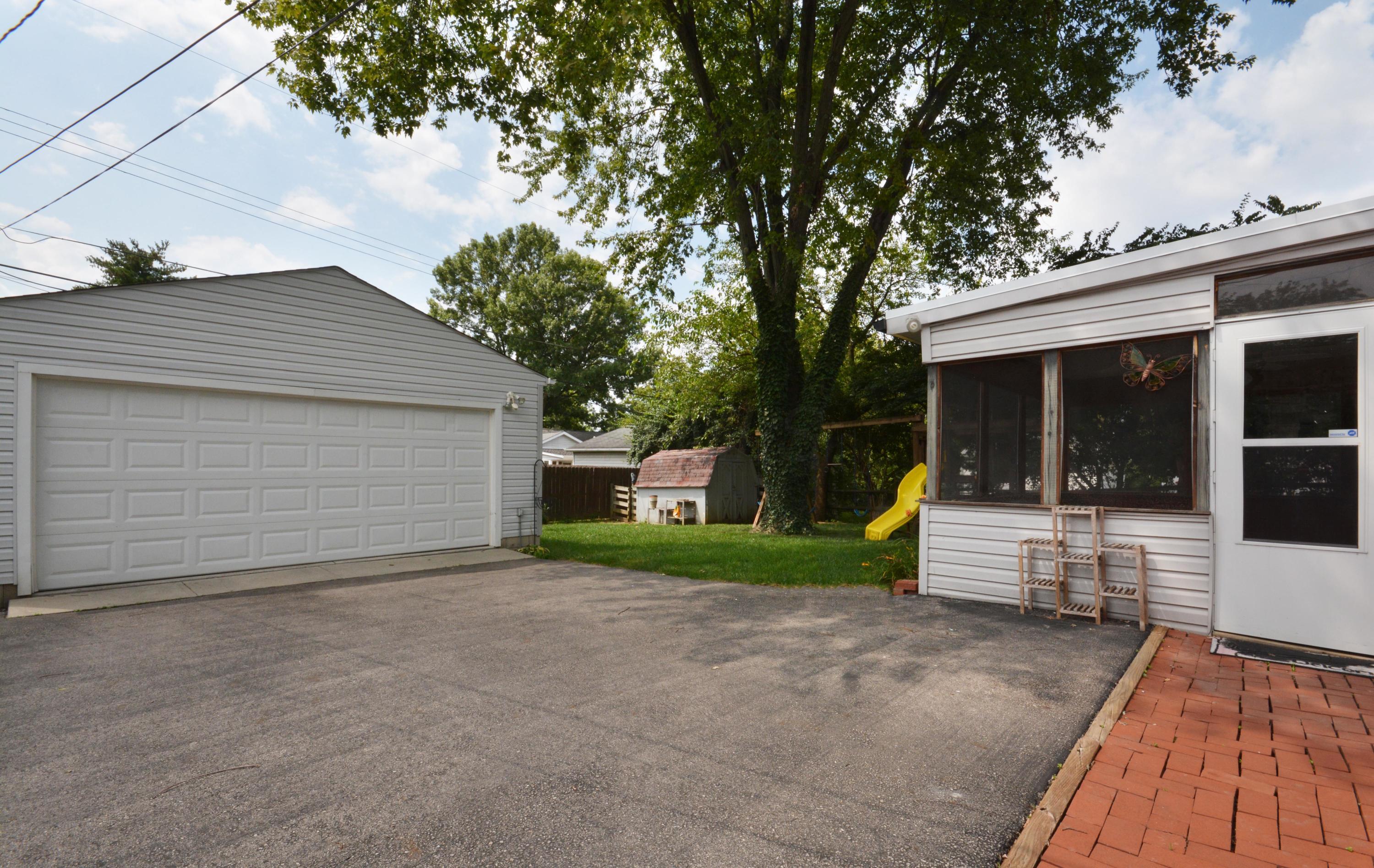 2739 Nottingham Road Columbus, OH 43221 - Photo 16 of 16
