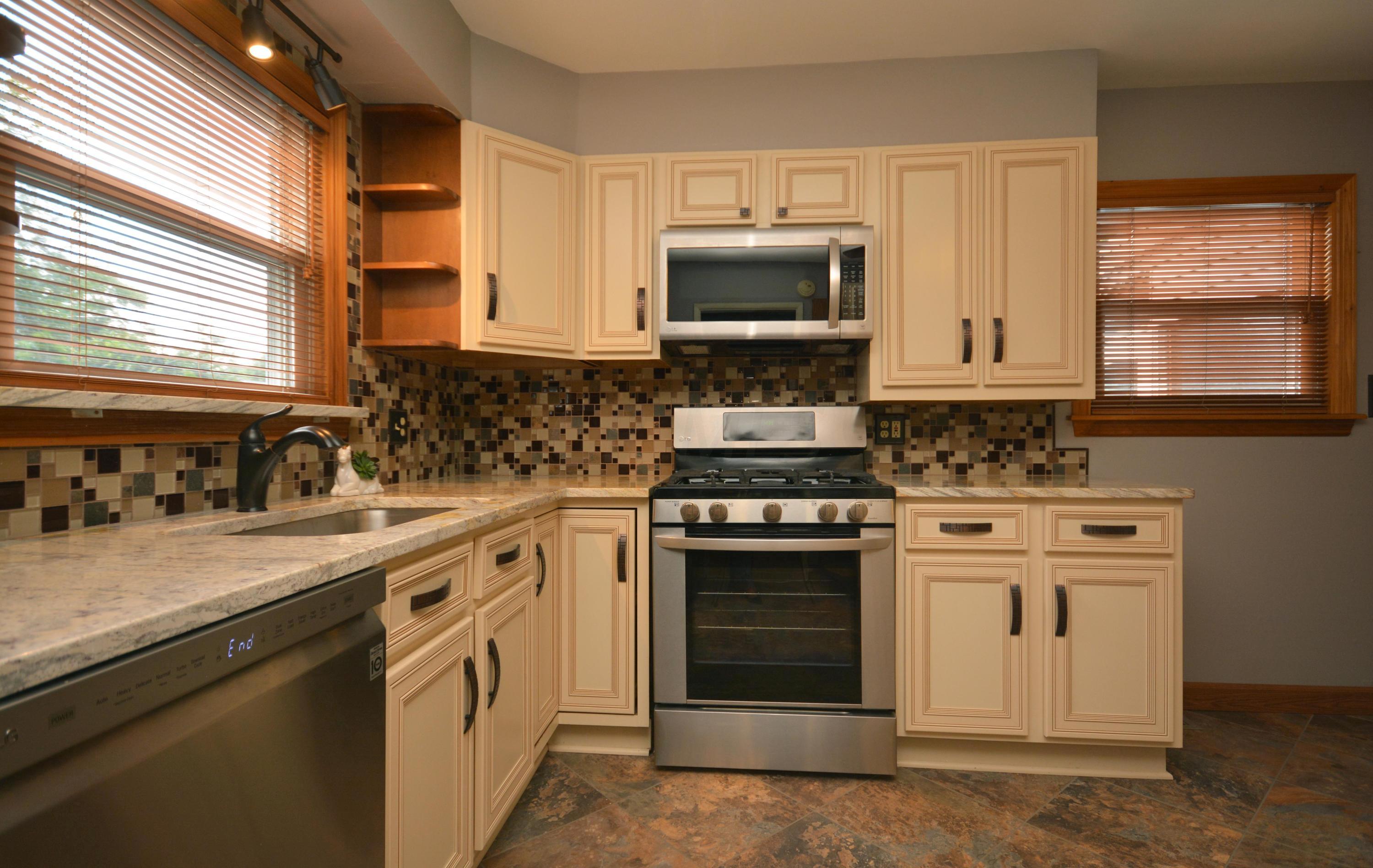 2739 Nottingham Road Columbus, OH 43221 - Photo 5 of 16