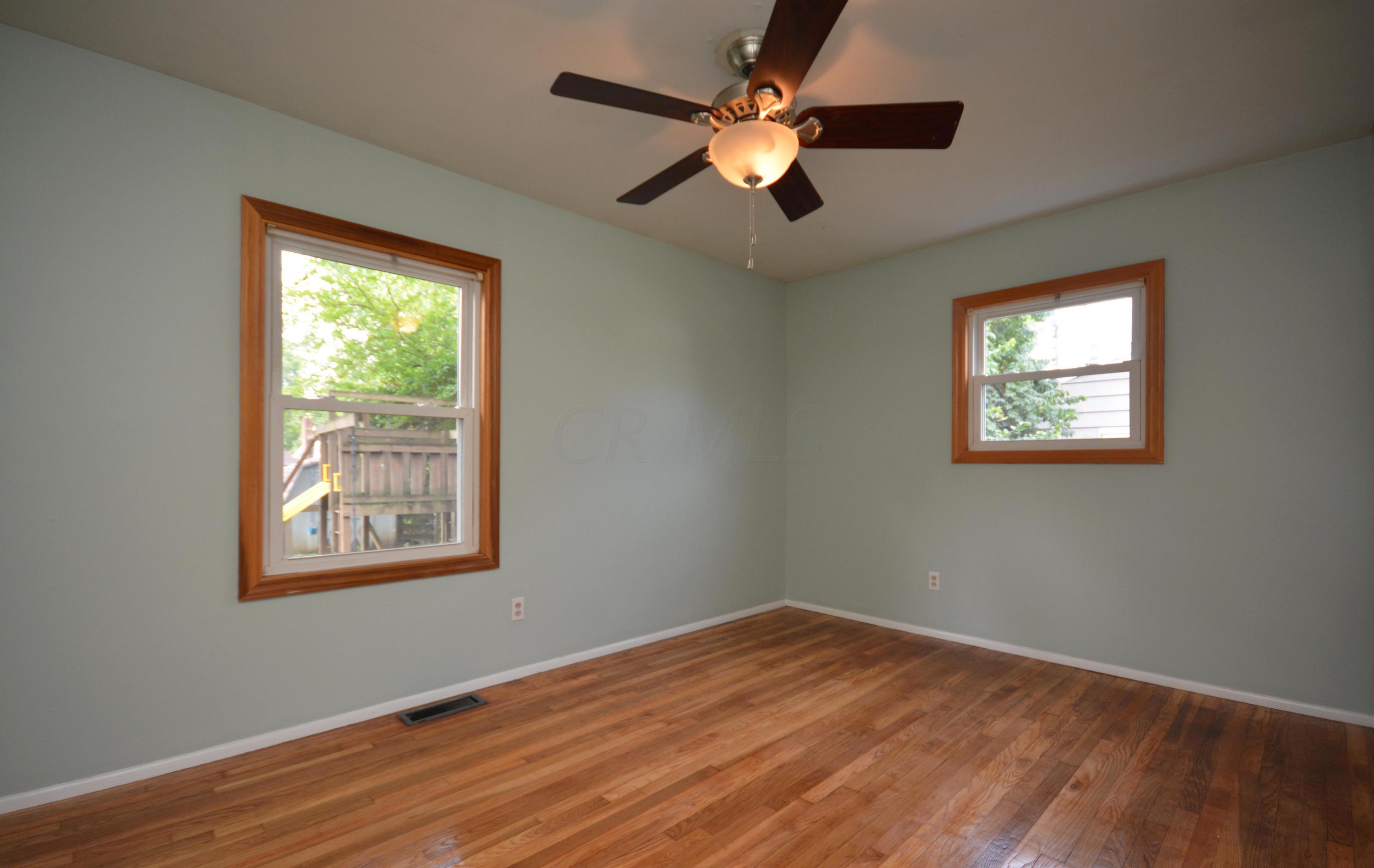 2739 Nottingham Road Columbus, OH 43221 - Photo 7 of 16