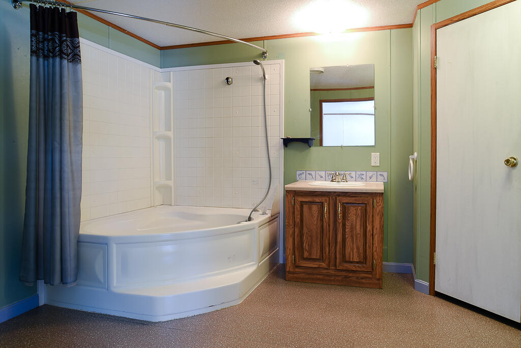 40 Clover Lane Paris, ME 04281 - Photo 20 of 29 40 CLover Lane (18 of 29)