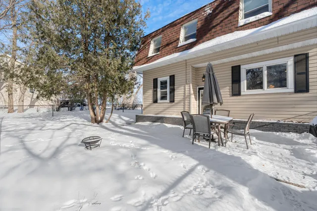 $450,000 | 1011 Van Dyke Road Northwest, Alexandria, MN 56308